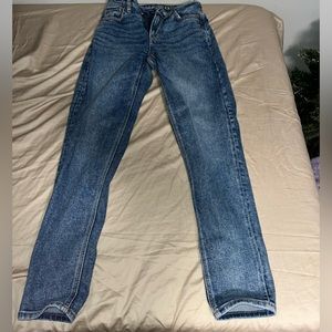 American Eagle Highest Rise Mom Jeans Size 000